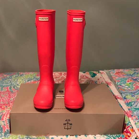 hyper pink hunter boots